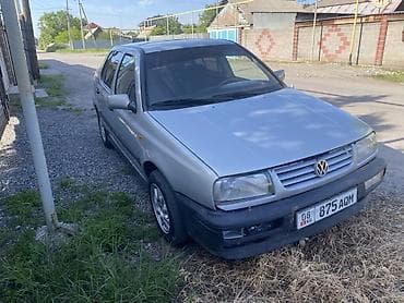 алмашу: Volkswagen Vento: 1993 г., 1.8 л, Механика, Бензин, Седан — 10