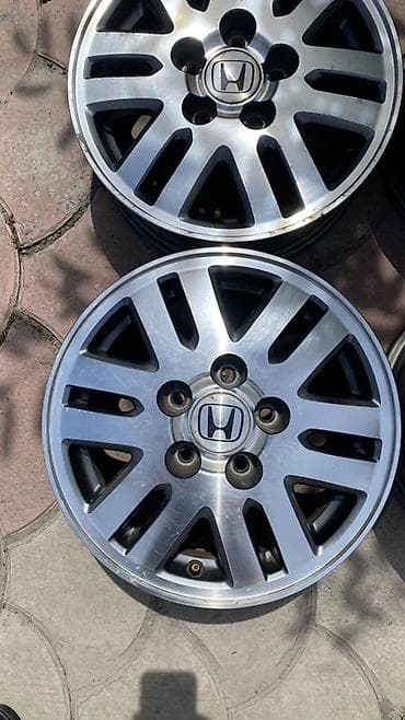 диска акорд: Литые Диски R 15 Honda, Комплект, отверстий - 5, Б/у — 5