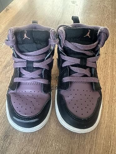 Балдар электр унаалары: Детские кроссовки Jordan оригинал. Размер 26 Цена 700 — 2