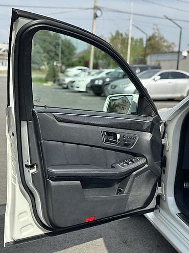 ej ve: Mercedes-Benz E-Class: 2011 г., 3 л, Автомат, Бензин, Седан — 8