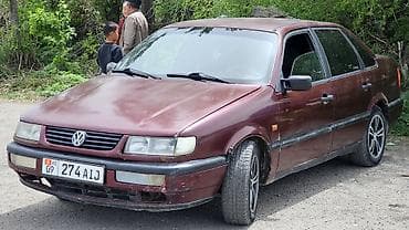 битый гольф: Volkswagen Passat: 1994 г., 2 л, Механика, Бензин, Седан — 2