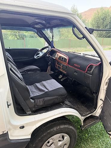 Унаа: Жеңил жүк ташуучу унаа, Hyundai, Стандарт, 3 т, Колдонулган — 8