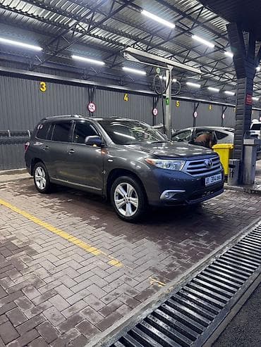 универса: Toyota Highlander: 2010 г., 3.5 л, Автомат, Газ, Кроссовер — 2