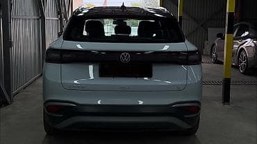 два авто: Volkswagen ID.4: 2022 г., 0.1 л, Автомат, Электромобиль, Кроссовер — 5