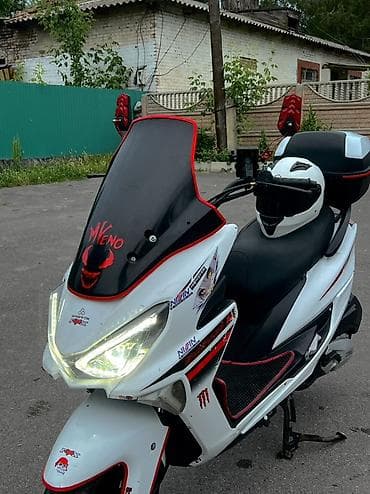запчасть скутера: Продаю белый макси 2025 года😍 165ти кубовый ‼️❤️ тяга очень резвый‼️‼️ — 4