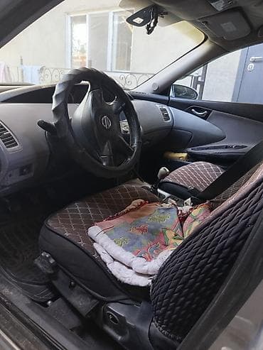 Nissan Primera: 2002 г., Механика, Седан — 1