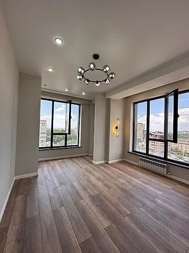 Квартиры: 4 комнаты, 93 м², Элитка, 11 мкр Элитка, 8 этаж — 1