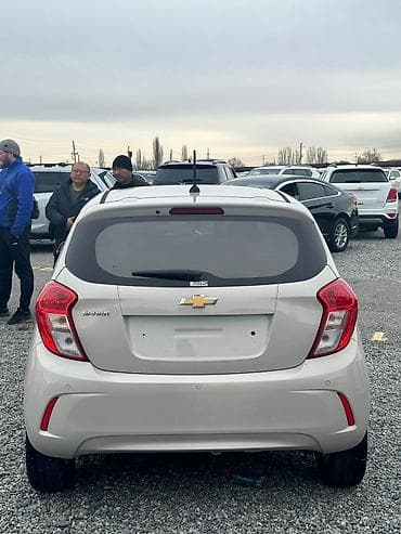lada 2113: Chevrolet Spark: 2019 г., 1 л, Автомат, Бензин, Хэтчбэк — 2