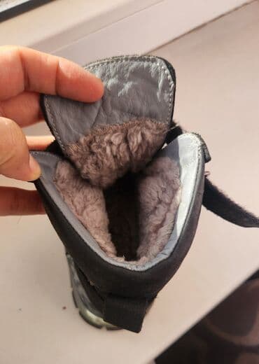 купить ботинки детские зима: Детские зимние ботинки - Цвет: чёрный с серыми вставками - Материал — 4