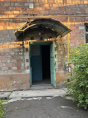 Квартиры: 2 комнаты, 36 м², Хрущевка, 1 этаж, Косметический ремонт — 9