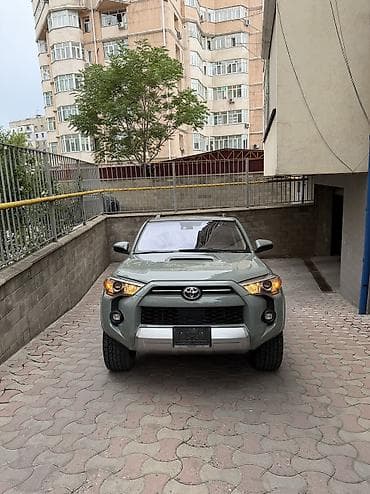 авто ли: Toyota 4Runner: 2023 г., 4 л, Автомат, Бензин, Внедорожник — 7