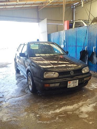 Продажа авто: Volkswagen Golf: 1994 г., 1.8 л, Механика, Бензин, Хэтчбэк — 2