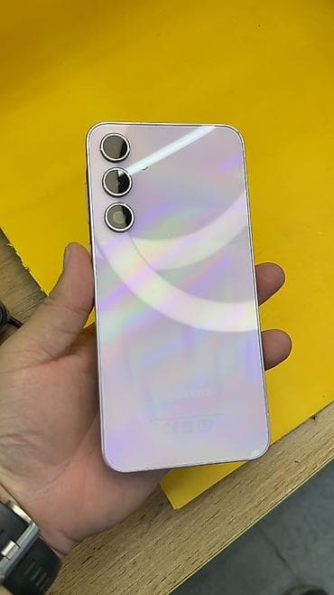 Samsung Galaxy A35 5G, Б/у, 256 ГБ, 2 SIM