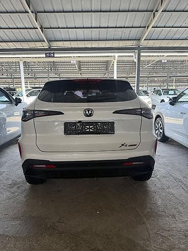 byd юан ап: Changan X5 Plus: 2025 г., 1.5 л, Автомат, Бензин, Кроссовер — 4