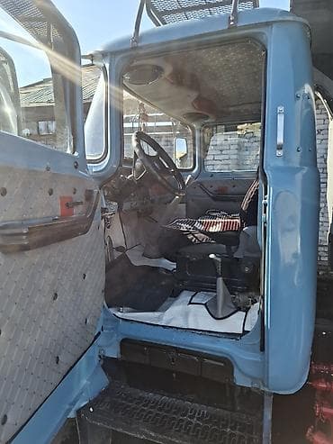 слиндир зил: ЗИЛ : | 1990 г — 9