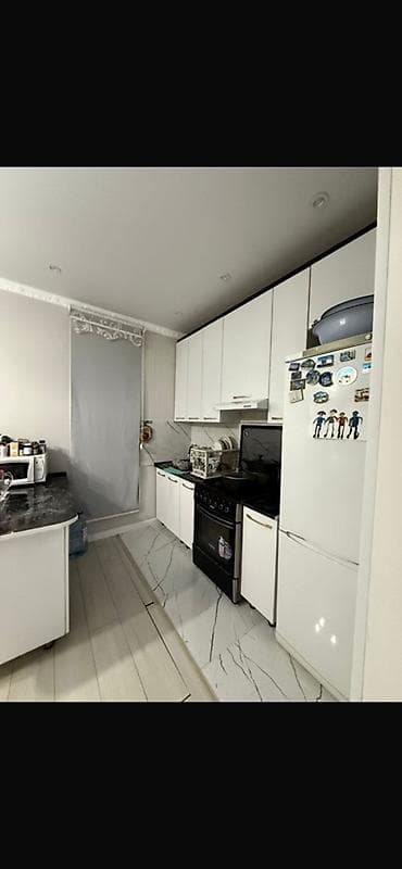 однокомнатная квартира на месяц: 3 комнаты, С мебелью полностью — 8