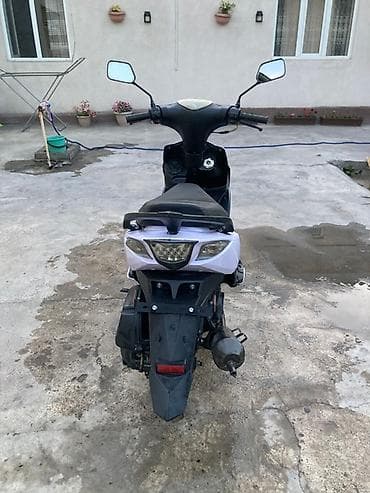 скутер вод: Тип скутера 125 куб. см, Бензин, Б/у — 6