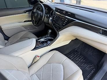 Toyota: Toyota Camry: 2018 г., 2.5 л, Вариатор, Гибрид, Седан — 8