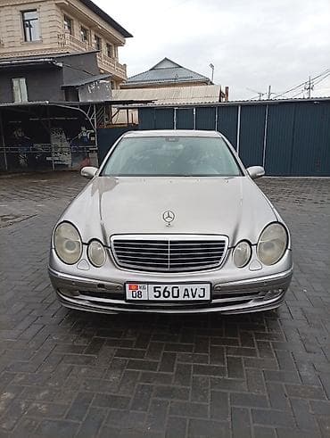 на ходу дымит: Mercedes-Benz E-Class: 2003 г., 1.8 л, Автомат, Бензин, Седан — 1