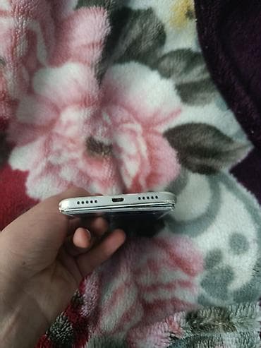 i7 4790k: Redmi, Redmi 4, цвет - Серебристый — 1