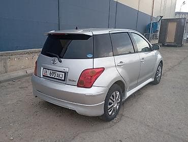 решетка на ист: Toyota Ist: 2002 г., 1.5 л, Автомат, Бензин, Хэтчбэк — 3