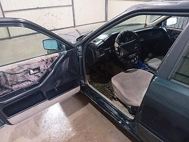 газ стандарт: Audi 80: 1988 г., 1.8 л, Механика, Бензин, Седан — 4