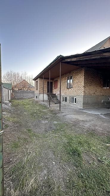Продажа домов: Продаю Дом в районе Арча-Бешик, улица Кум-Арык. 1-этаж полностью — 8