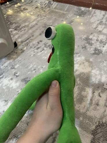 foo foo: Мягкая игрушка «Зелёный монстр»/лягушонок с длинными руками. - — 2