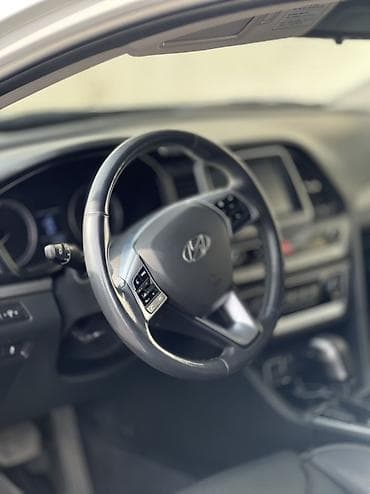 сонота дн8: Hyundai Sonata: 2018 г., 2 л, Автомат, Газ, Седан — 5