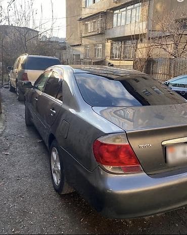 bmb 5: Toyota Camry: 2004 г., 2.4 л, Механика, Бензин, Седан — 1