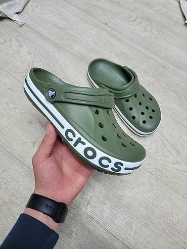 свитера с оленями парные: Сабо, 42, Crocs, Новый, цвет - Зеленый — 1