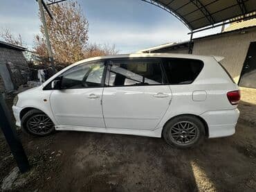 Транспорт: Toyota Ipsum: 2003 г., 2.4 л, Автомат, Газ, Минивэн — 4