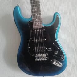 Гитары: Гитара, Страт, китай, масло, 2 сингла, 1 хомбакер, качественная — 4