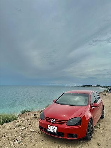 Volkswagen Golf V: 2004 г., 2 л, Автомат, Бензин, Хэтчбэк