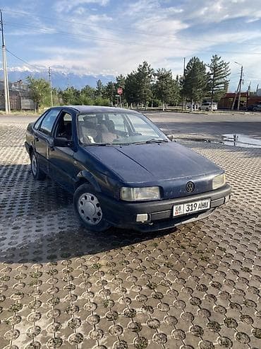 wuling mini ev: Volkswagen Passat: 1991 г., 1.8 л, Механика, Седан — 1