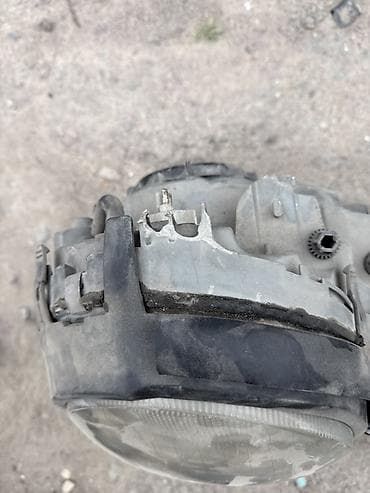 е 24: Комплект передних фар Mercedes-Benz — 3