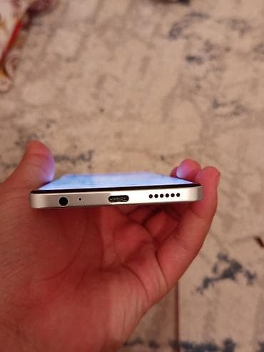 iphon 14 pro: Tecno Spark 30, 128 ГБ, цвет - Белый — 4