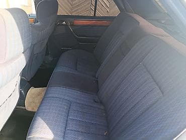 e500 124: Mercedes-Benz W124: 1992 г., Бензин, Седан — 10