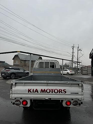 mercedes e200: Легкий грузовик, Kia, Стандарт, 2 т, Б/у — 5