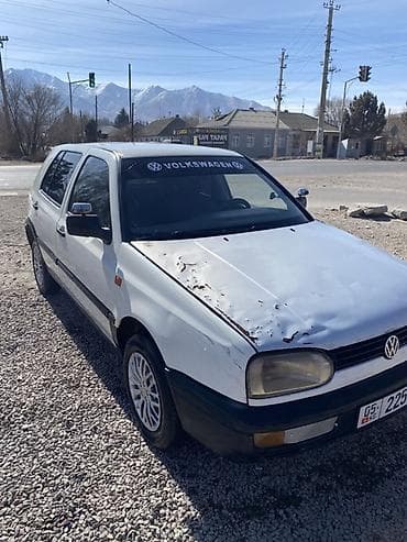Продажа авто: Volkswagen Golf: 1991 г., 1.6 л, Механика, Бензин, Хэтчбэк — 5
