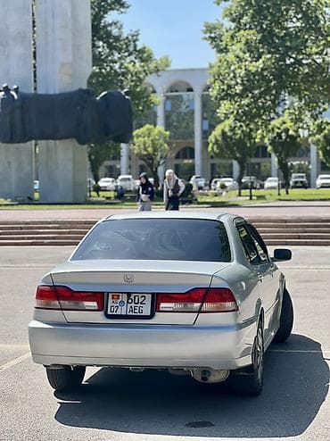 уза: Honda Accord: 2000 г., 1.9 л, Автомат, Бензин, Седан — 4
