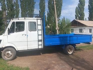 Легкий грузовик, Mercedes-Benz, Дубль, 3 т, Б/у at lalafo.kg Легкий грузовик, Mercedes-Benz, Дубль, 3 т, Б/у