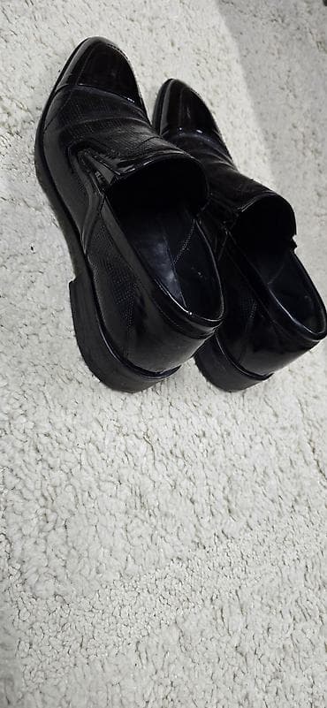 Босоножки, сандалии, шлепанцы: Мужские туфли, 41, ADI, Б/у, цвет - Черный, Самовывоз — 2