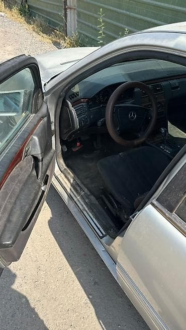 ej de: Mercedes-Benz E-Class: 1995 г., 2.3 л, Автомат, Бензин, Седан — 7