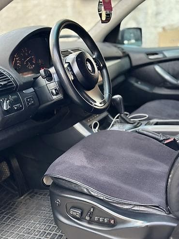 toyota axio: BMW X5: 2004 г., 4.4 л, Автомат, Газ, Кроссовер — 7