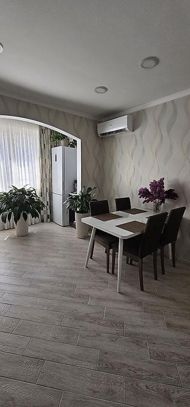 продаю караоке: 4 комнаты, 107 м², 106 серия улучшенная, 1 этаж, Евроремонт — 3