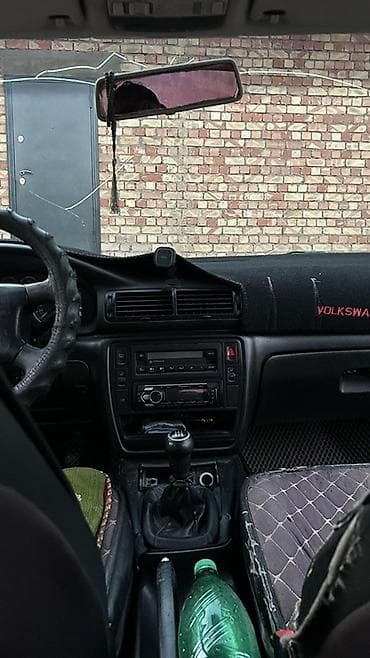 Volkswagen Passat: 2003 г., 2 л, Механика, Бензин, Седан — 8