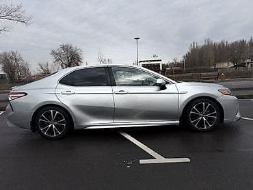 prius v: Toyota Camry: 2019 г., 2.5 л, Автомат, Гибрид, Седан — 5