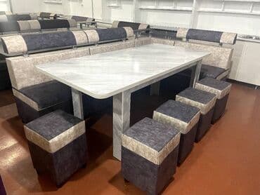 срочно и недорого кухонный уголок в идеальном состоянии: Уголок кухонный, 2.5х1.5, 190х90, 5 пуфик, доставка есть, рассрочки — 11