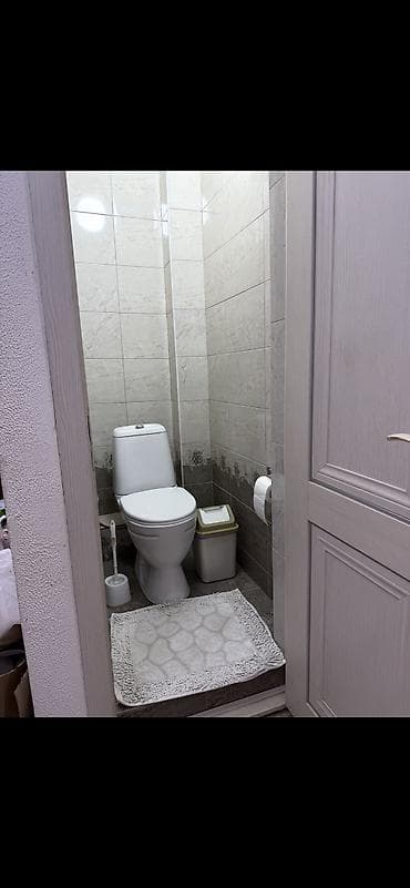 Батирлер: 3 бөлмө, 61 м², 104-серия, 2 кабат, Эски ремонт — 8